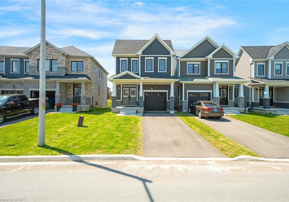 305-vanilla-trail-thorold-ontario-40831656