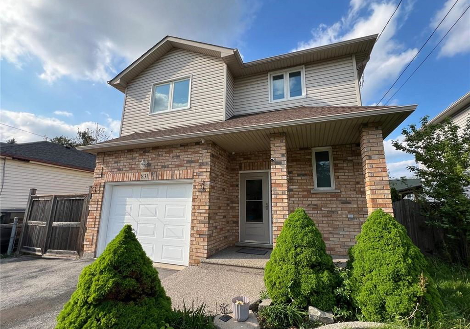 831-queensdale-avenue-e-hamilton-ontario-40831665