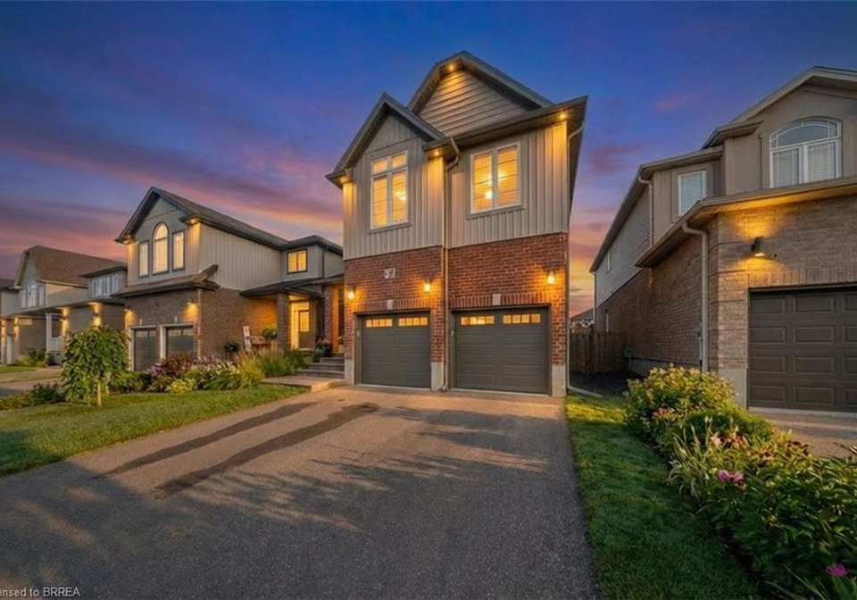 32-arlington-parkway-paris-ontario-40831707