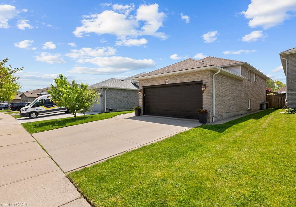 19-brewster-way-brantford-ontario-40831774