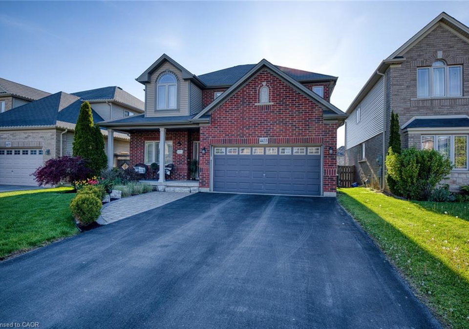 4433-comfort-crescent-beamsville-ontario-40831778