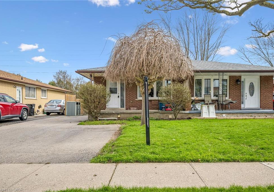 27-vicmount-drive-kitchener-ontario-40831782