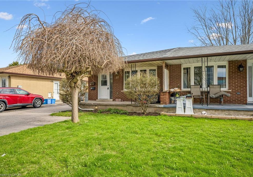 27-vicmount-drive-kitchener-ontario-40831782