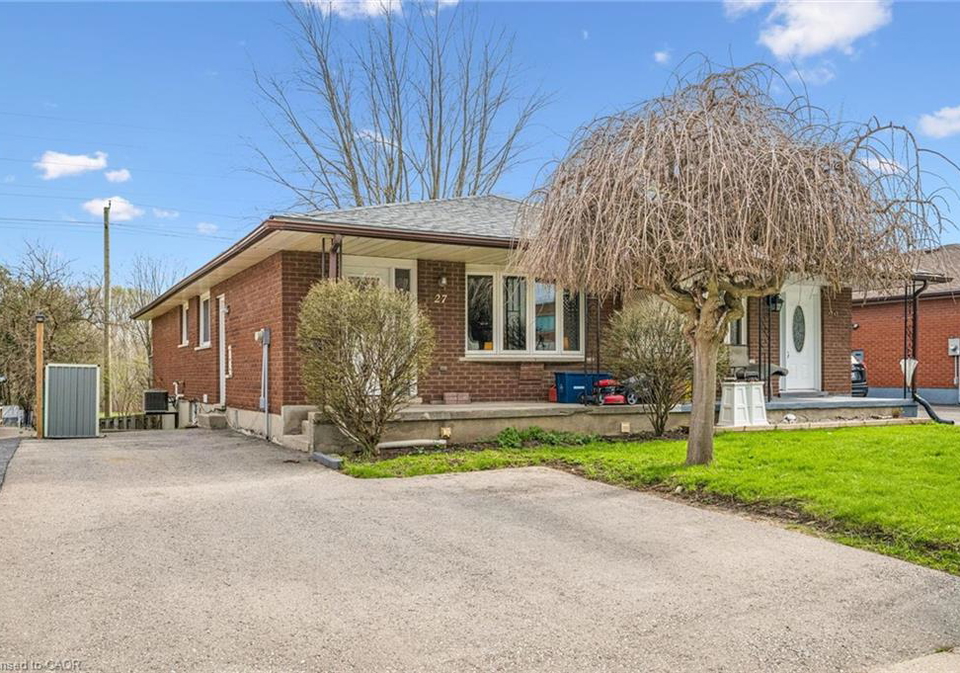 27-vicmount-drive-kitchener-ontario-40831782
