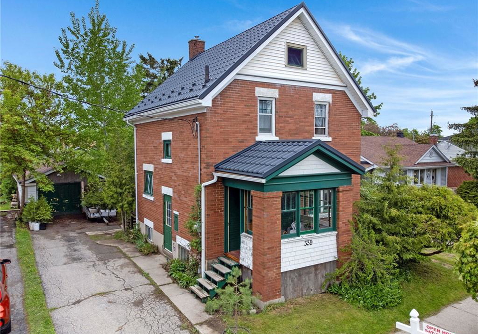 339-greenfield-avenue-kitchener-ontario-40831795