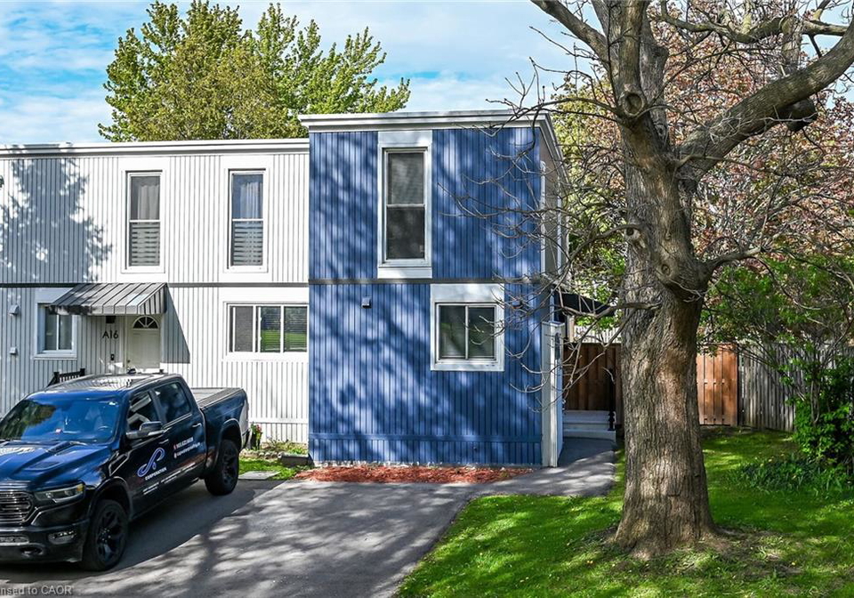 25-britten-close-hamilton-ontario-40831800