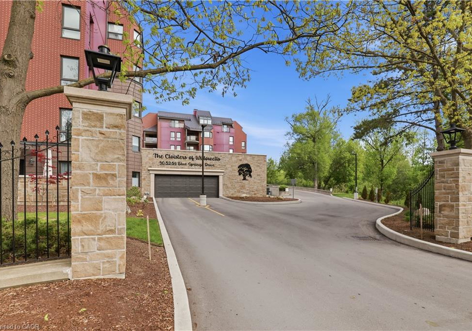 52-blue-springs-drive-waterloo-ontario-40831801