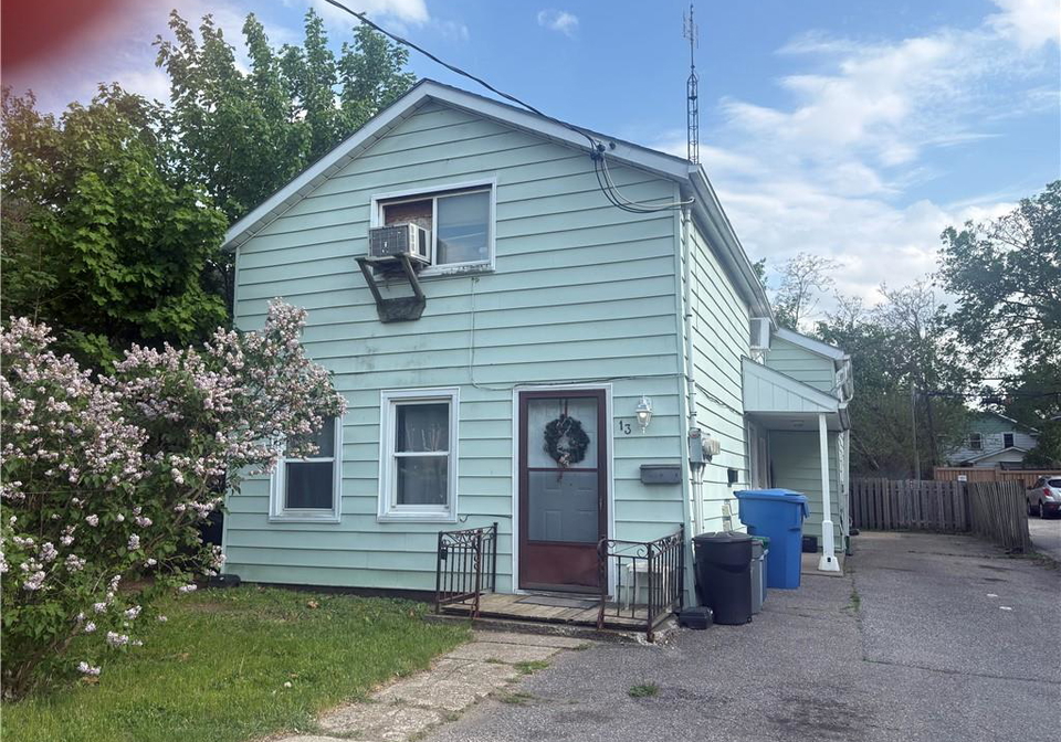 13-sheridan-street-brantford-ontario-40831821