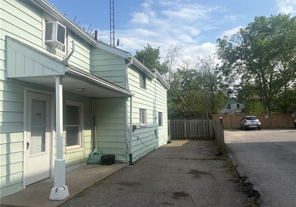 13-sheridan-street-brantford-ontario-40831821