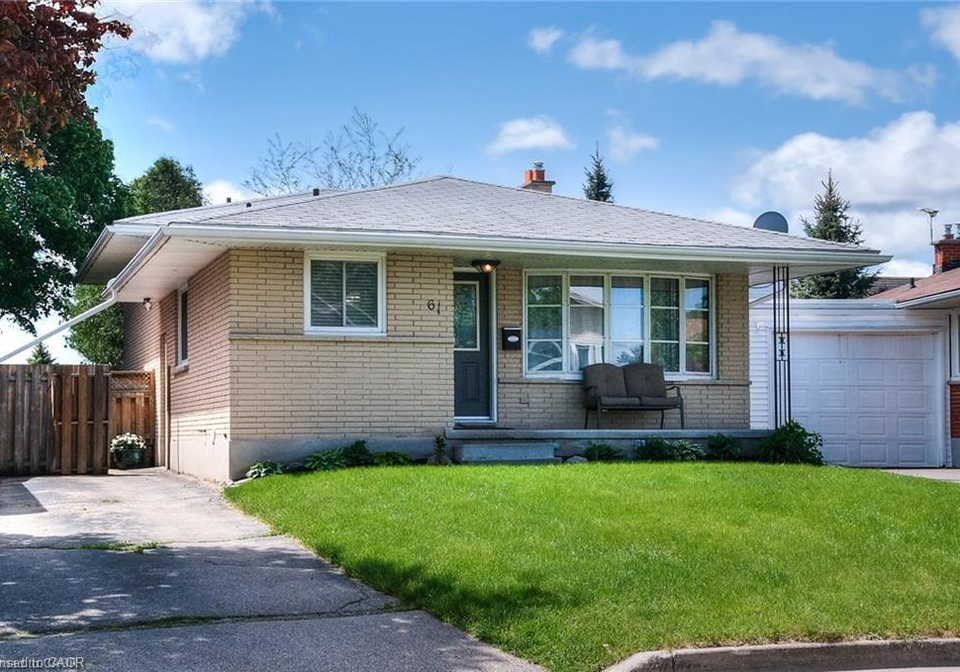 61-bosworth-crescent-kitchener-ontario-40831832