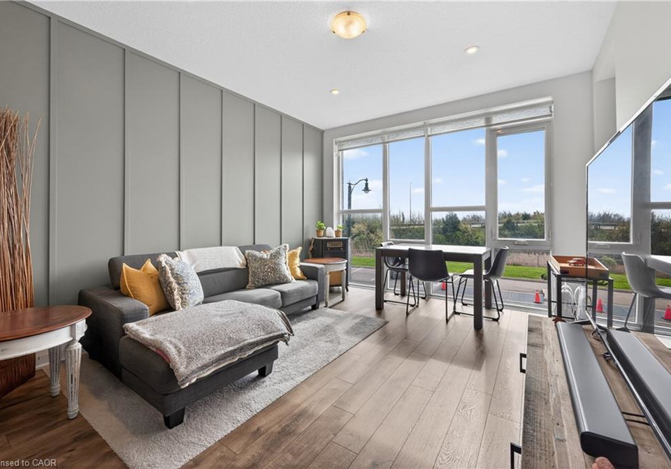 16-concord-place-grimsby-ontario-40831855