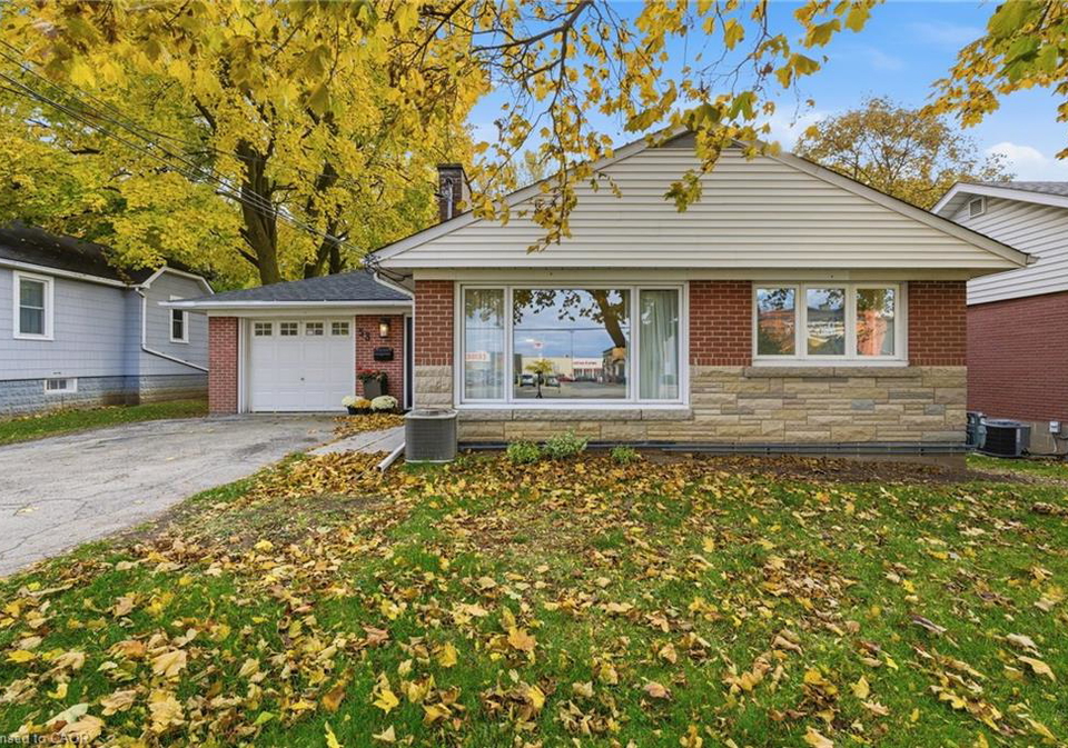 53-livingston-avenue-grimsby-ontario-40831883
