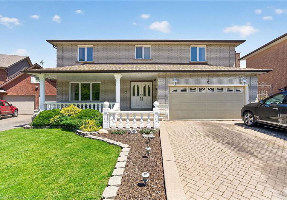 10-skye-court-hamilton-ontario-40831894