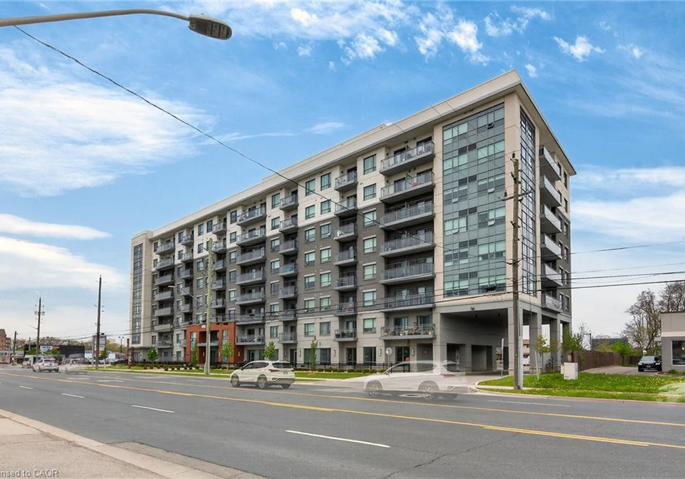 121-highway-8-hamilton-ontario-40831896
