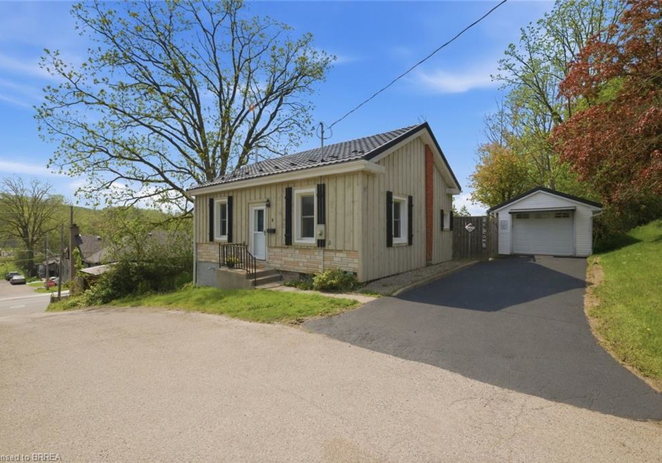9-keeton-lane-paris-ontario-40831949