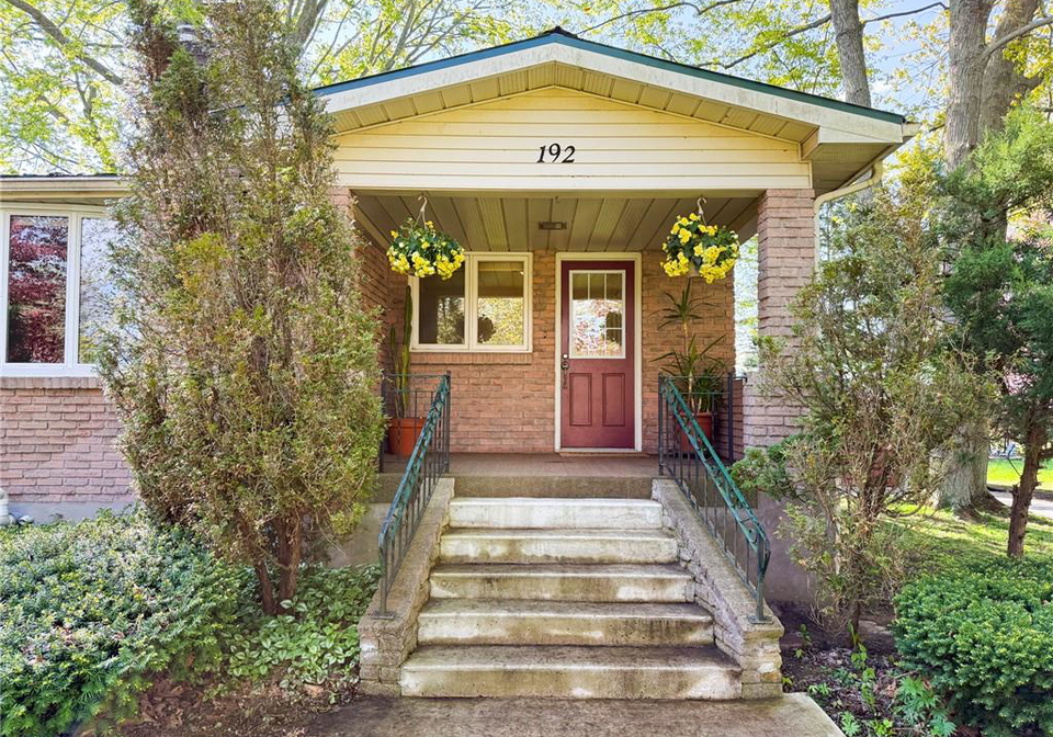 192-queen-street-e-st-williams-ontario-40831951