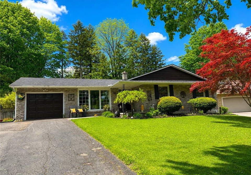 70-berkley-crescent-simcoe-ontario-40831960
