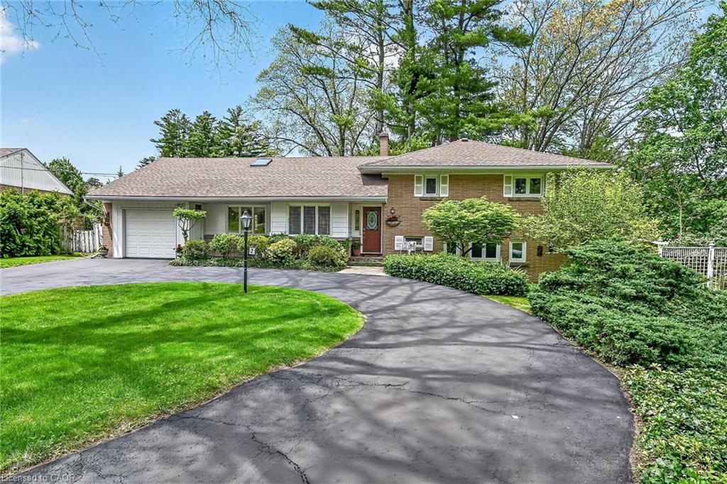 2-summit-circle-simcoe-ontario-40831961