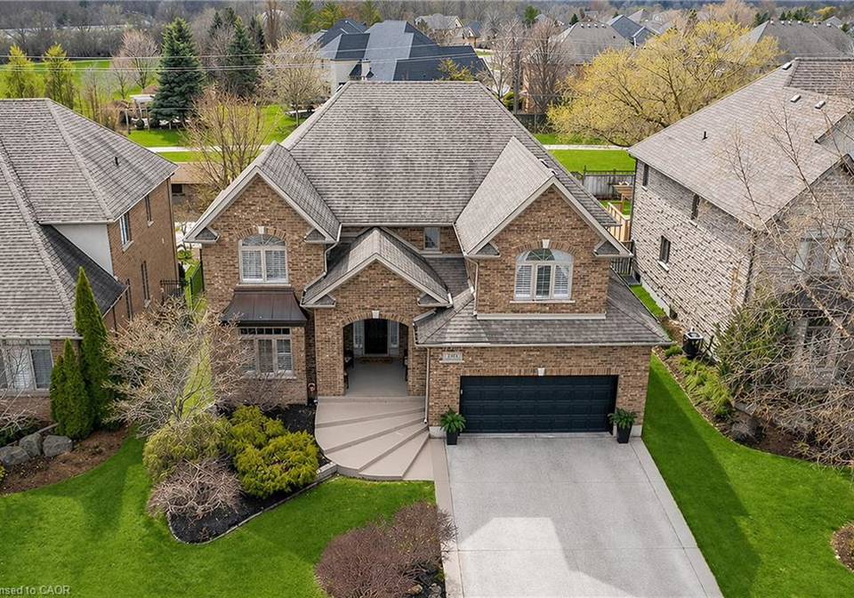220-joseph-schoerg-crescent-kitchener-ontario-40831983