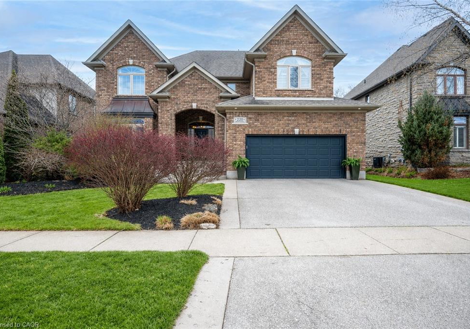 220-joseph-schoerg-crescent-kitchener-ontario-40831983