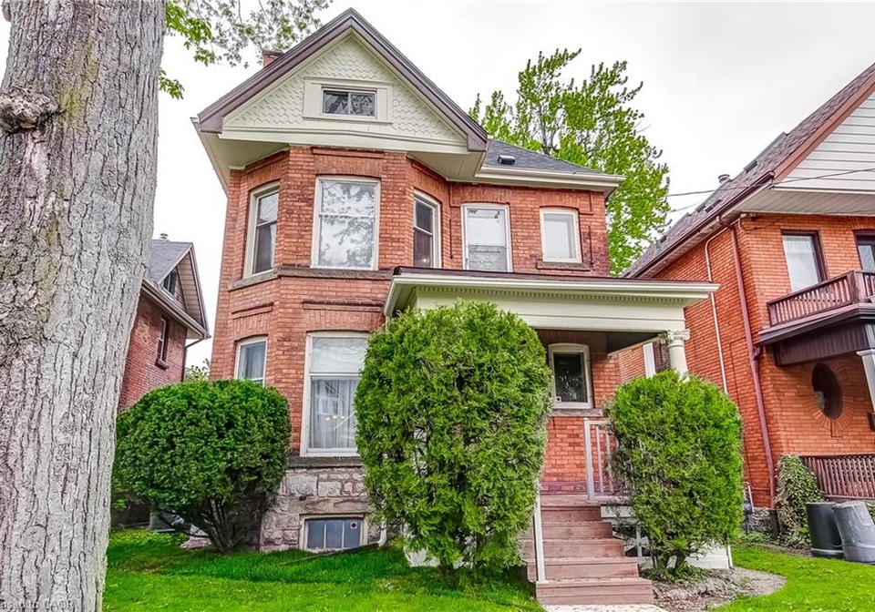 18-fairleigh-crescent-hamilton-ontario-40831992