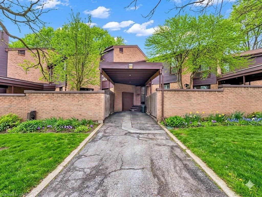 28-underhill-crescent-kitchener-ontario-40832044