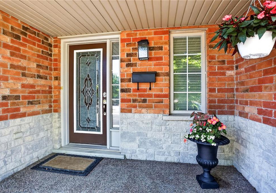 122-magnolia-crescent-grimsby-ontario-40832106