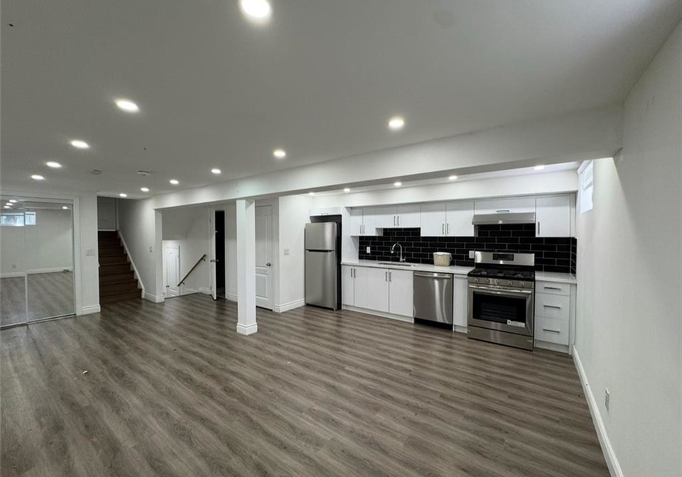 28-timberlane-crescent-kitchener-ontario-40832107