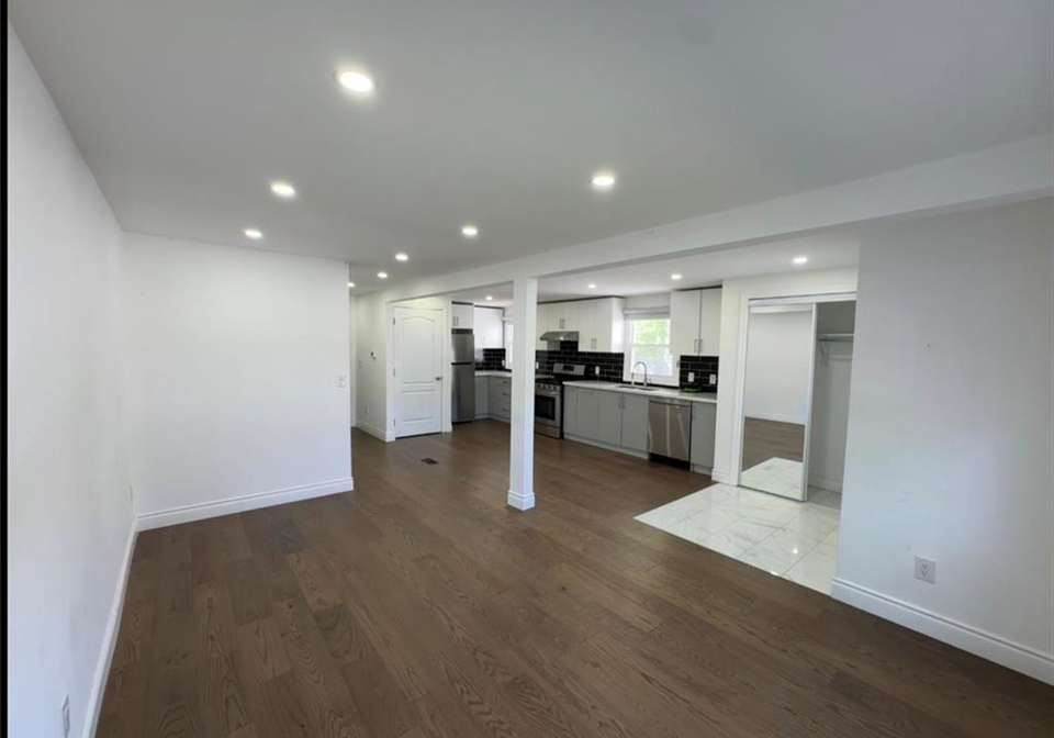28-timberlane-crescent-kitchener-ontario-40832108