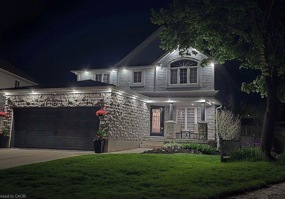 84-amanda-walk-cambridge-ontario-40832112