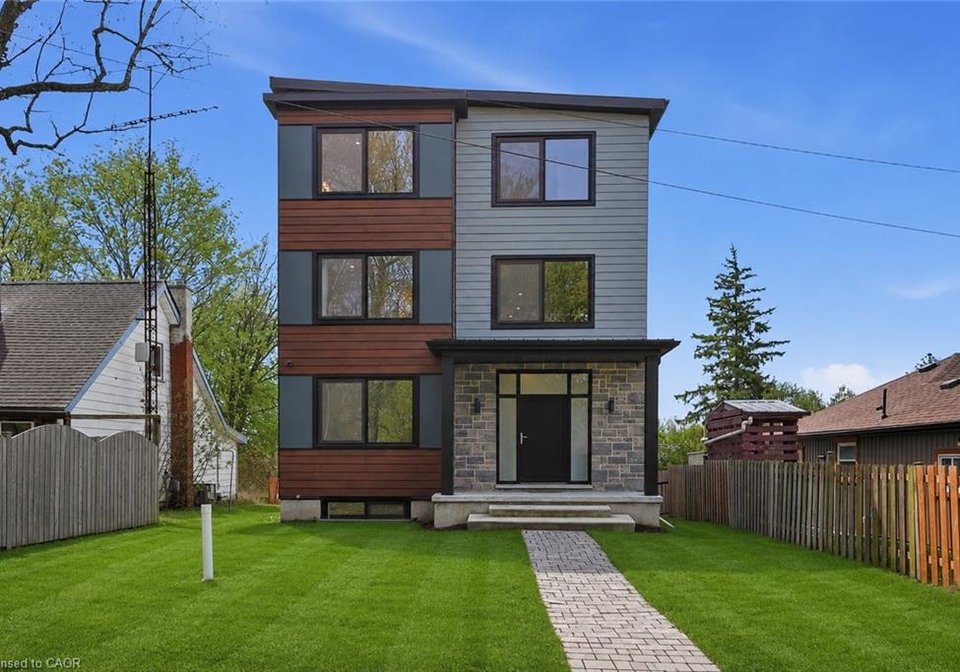 17-maple-trail-puslinch-ontario-40832114
