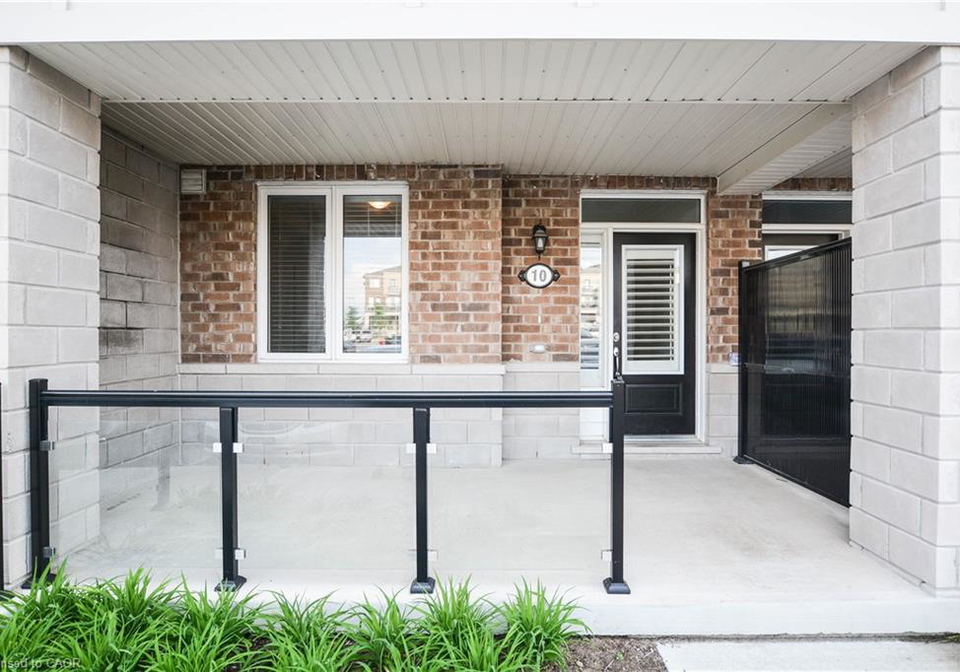 10-daylily-lane-kitchener-ontario-40832115