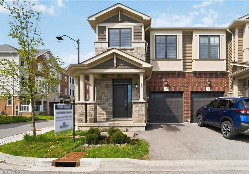 1-pelican-lane-hamilton-ontario-40832125