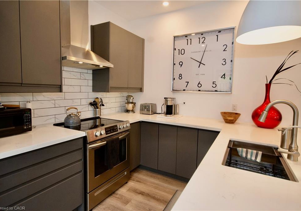 86-hearth-crescent-kitchener-ontario-40832129