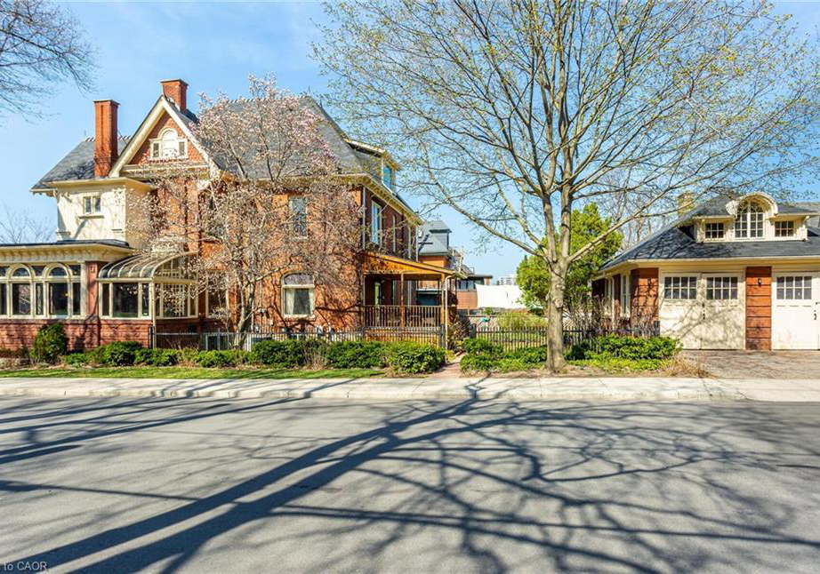 351-353-bay-street-s-hamilton-ontario-40832141