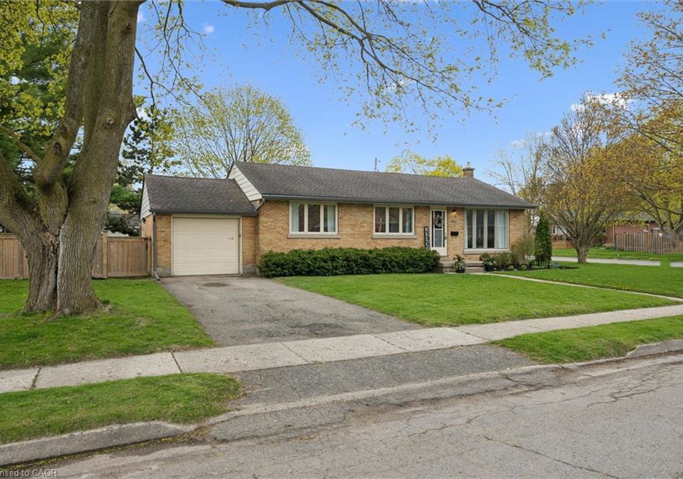 14-glenwood-avenue-guelph-ontario-40832157