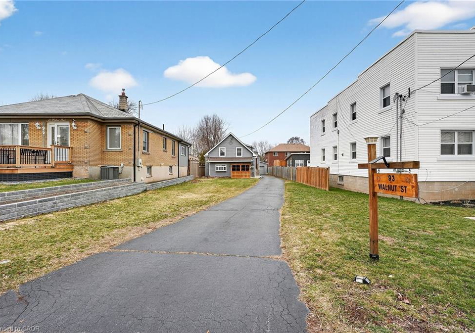93-walnut-street-brantford-ontario-40832234