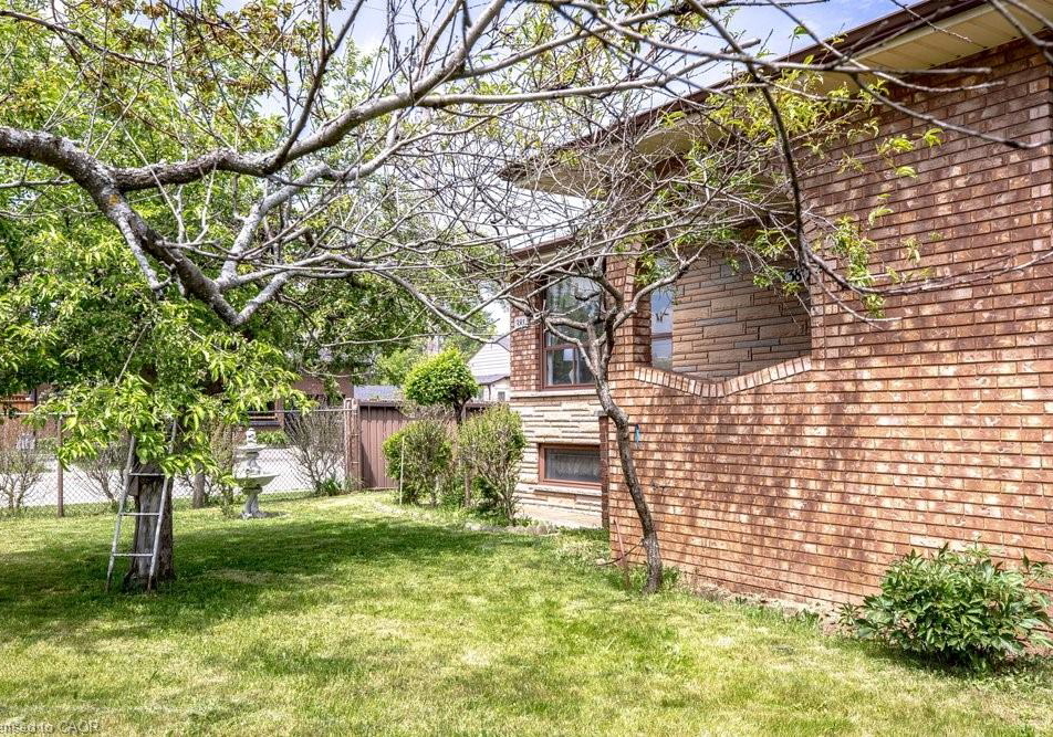 381-red-oak-avenue-stoney-creek-ontario-40832259