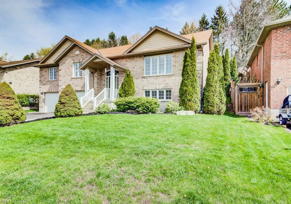219-mitchell-street-ayr-ontario-40832277