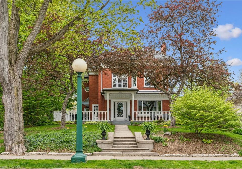 42-lansdowne-road-n-cambridge-ontario-40832288