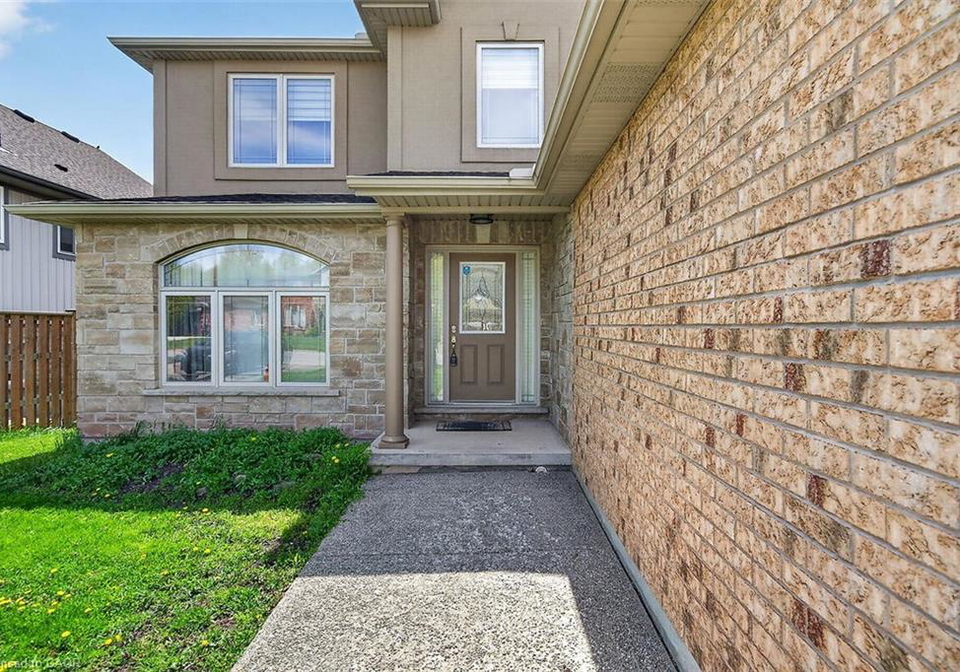 9128-hendershot-boulevard-niagara-falls-ontario-40832346