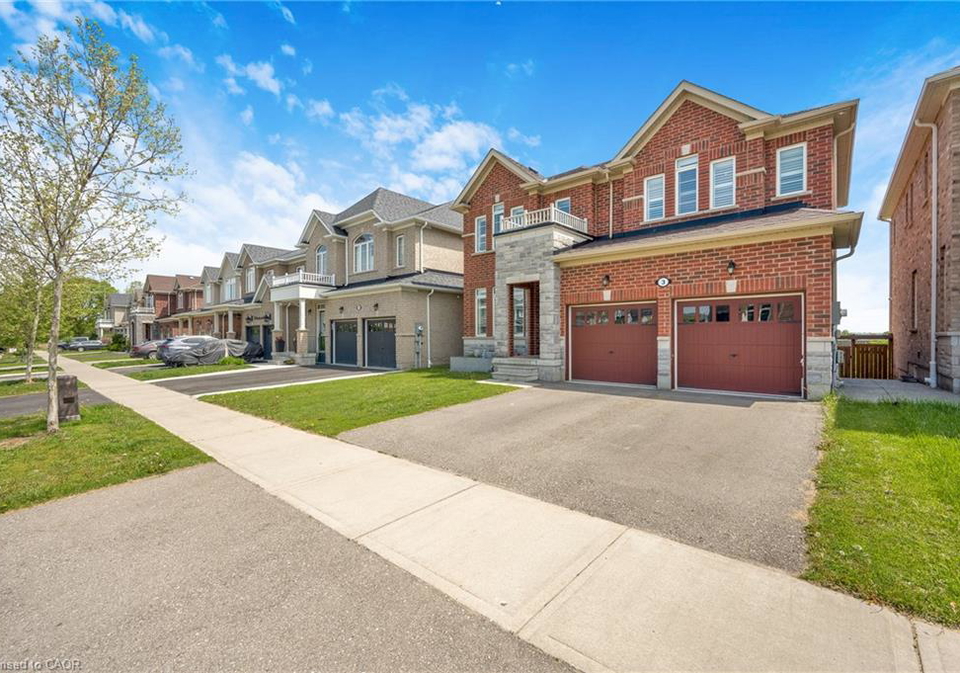 3-newbrooke-street-paris-ontario-40832357