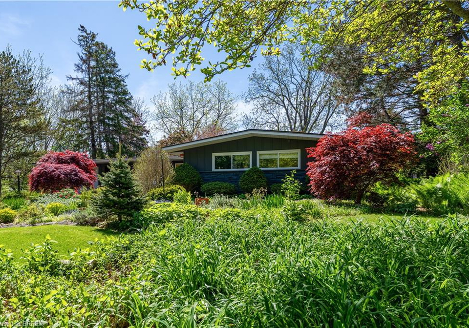 9-summerhayes-crescent-brantford-ontario-40832374