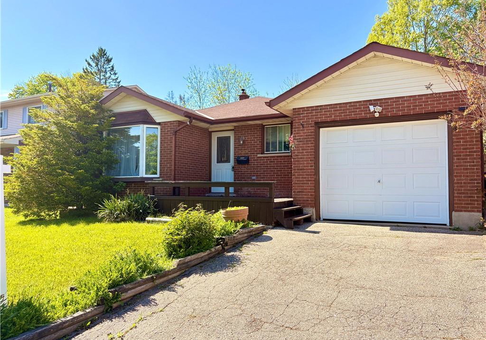 146-bechtel-drive-kitchener-ontario-40832377