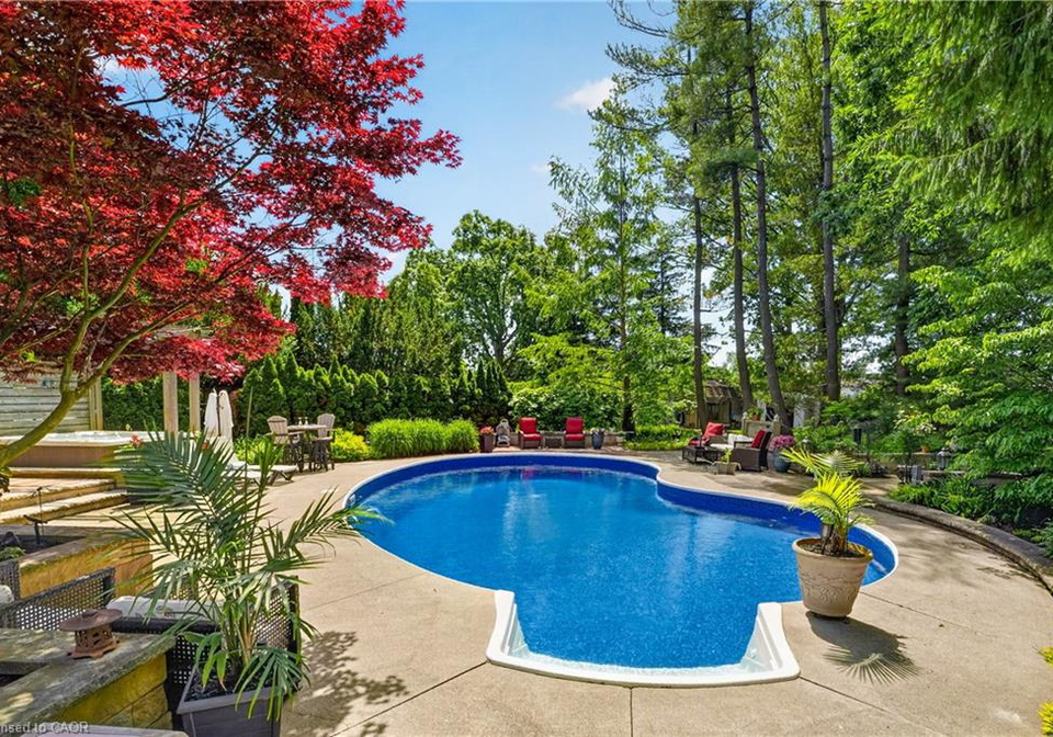 7106-woodgate-street-niagara-falls-ontario-40832385