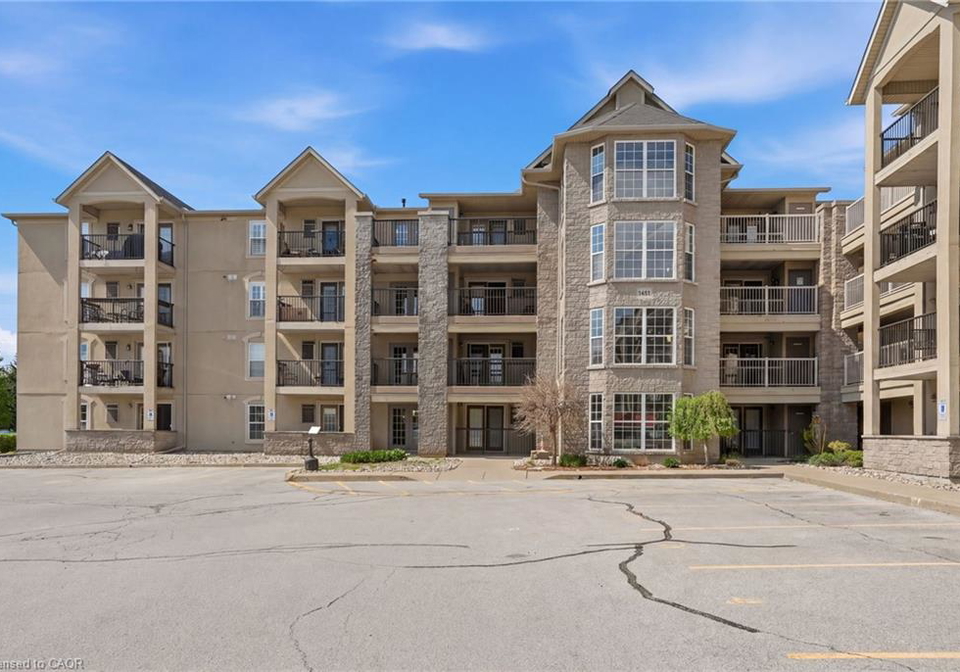 1451-walkers-line-burlington-ontario-40832407