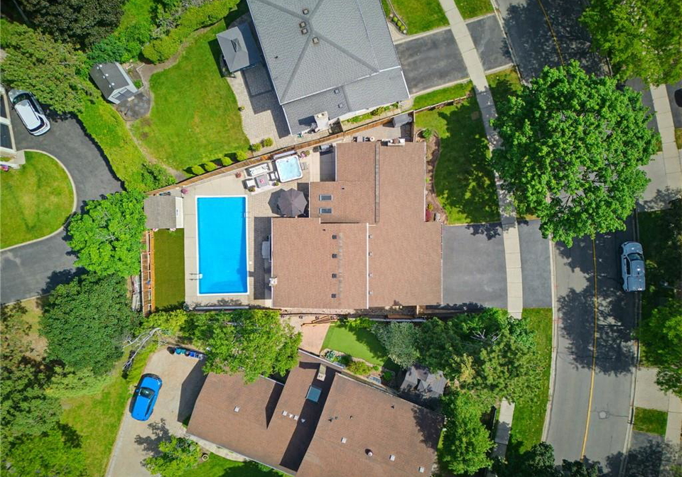 2063-cavendish-drive-burlington-ontario-40832461