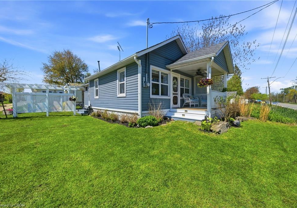 12235-lakeshore-road-235-waba-ontario-40832462