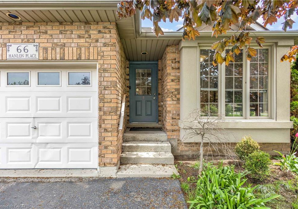 66-hanlon-place-paris-ontario-40832470