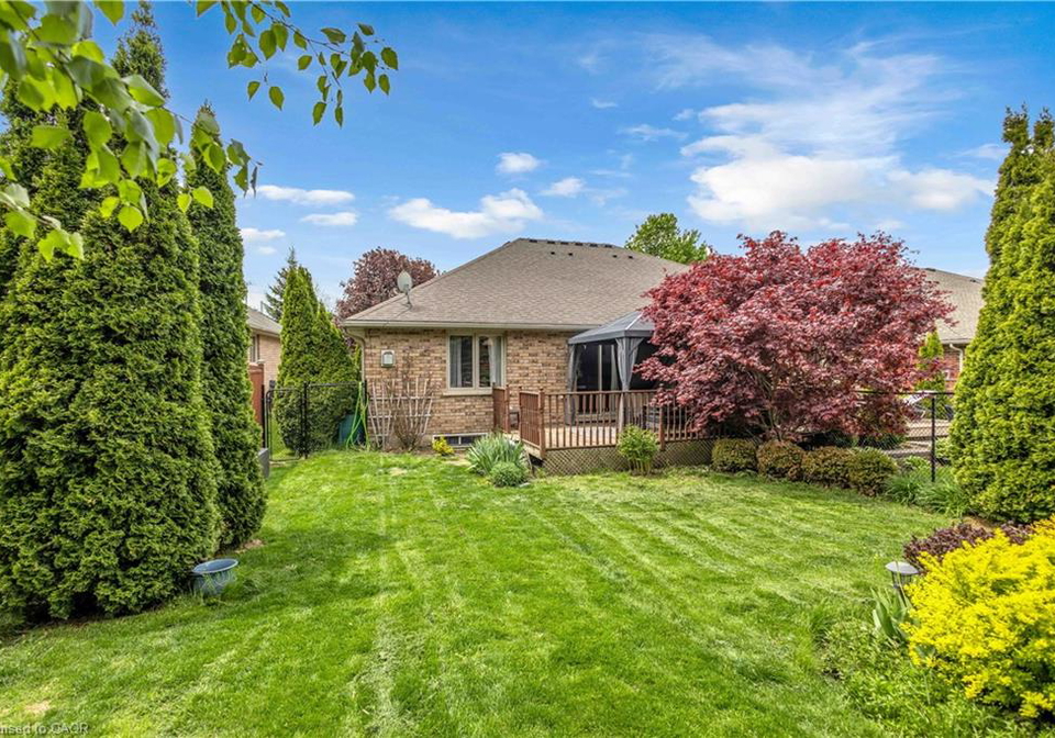 66-hanlon-place-paris-ontario-40832470